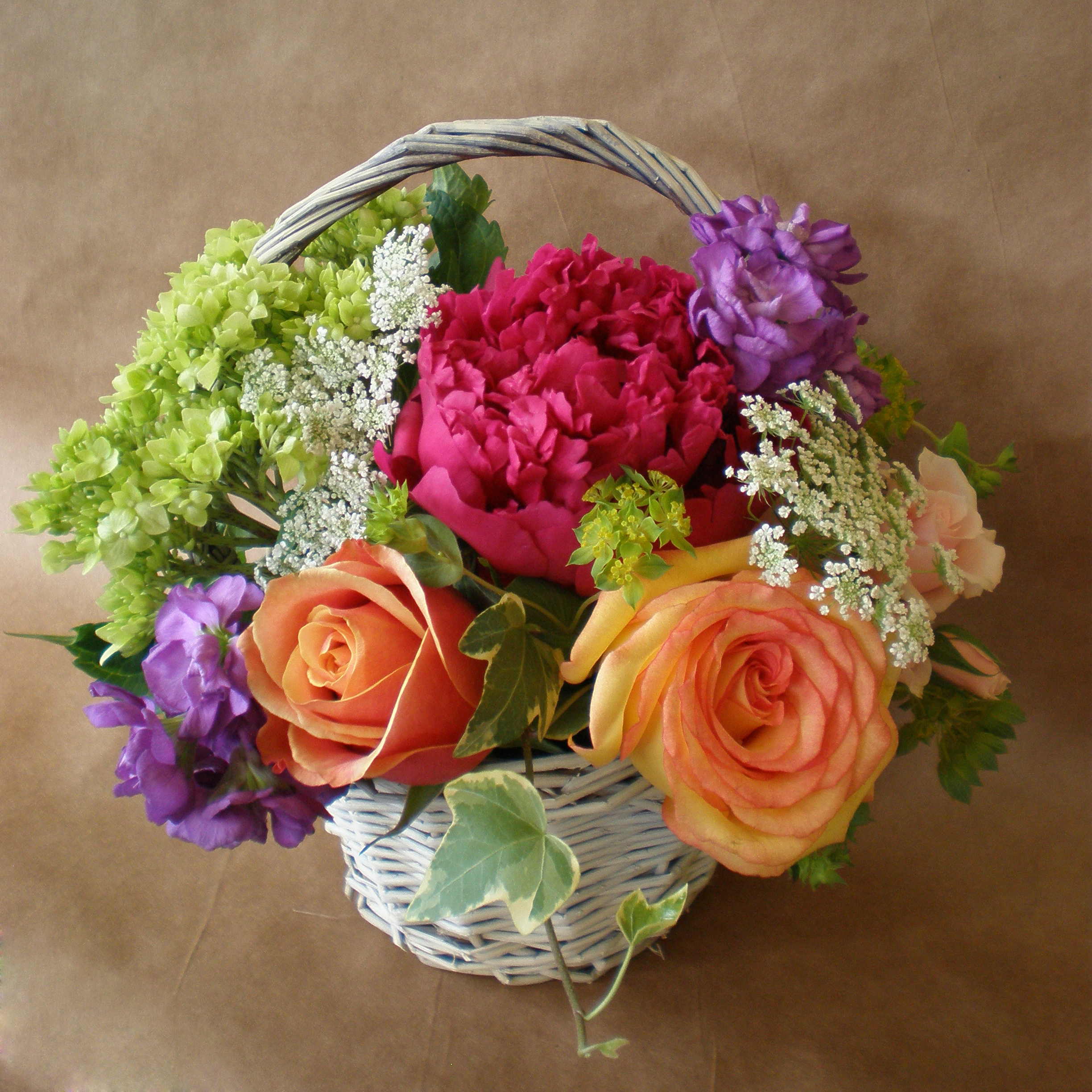 Arranged Marriages (of flowers, of course): Defining Your Decorating Style