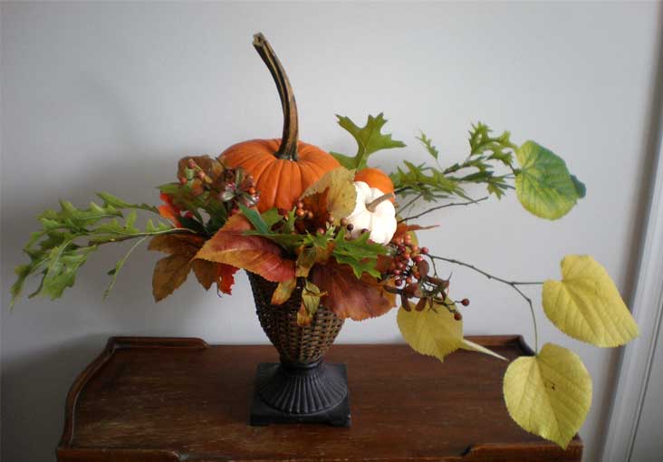 How to Use Pumpkins with Flowers