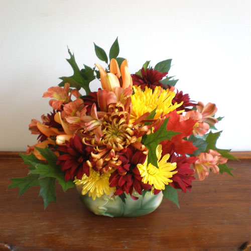 Learn How to Create Autumn Floral Arrangements