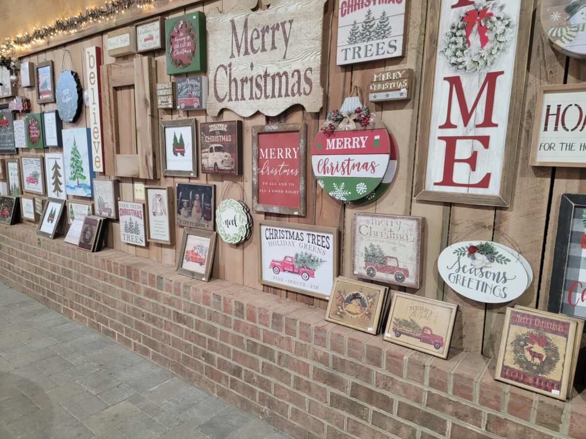 Payne's Christmas Tree Holiday Market Signs