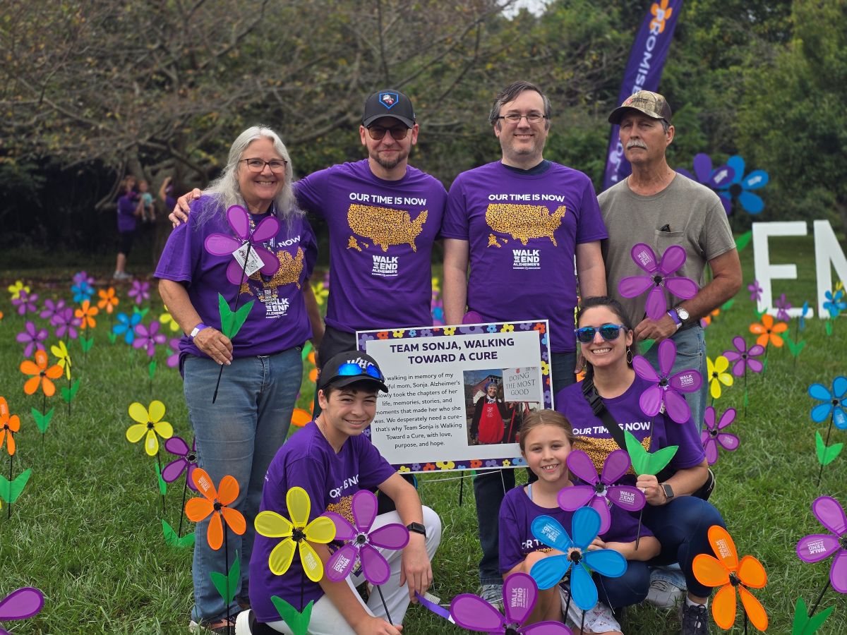 Walk to End Alzheimer’s with Team Sonja